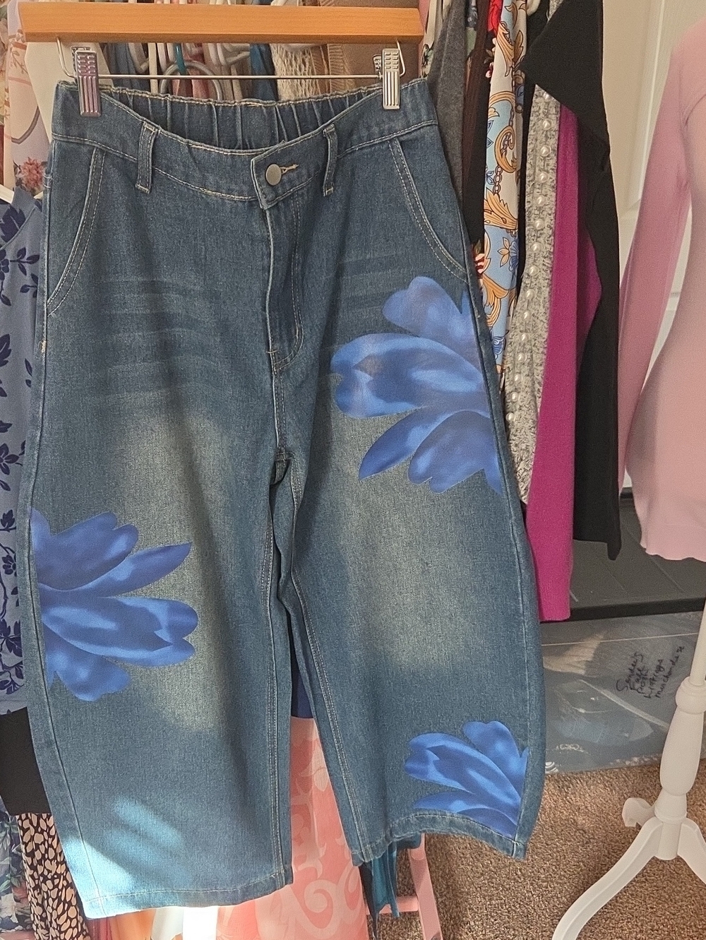 Blue Floral-Print Wide Leg / Barrel Jeans for Women NWOT